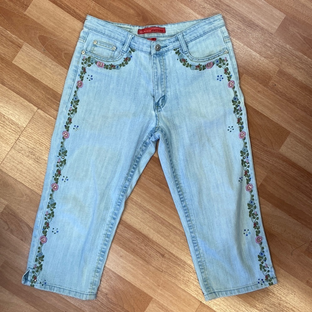 Cosmopolitan Jeanswear  Capri jeans denim Floral Embroidered embellished Sz 10P
